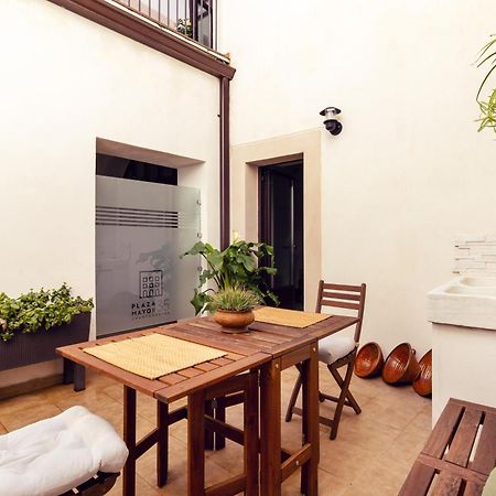 Apartamentos Plaza Mayor 35 Caces Exteriér fotografie