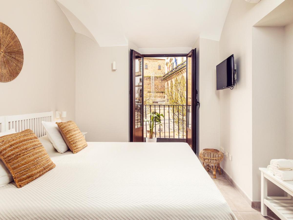 Apartamentos Plaza Mayor 35 Caces Exteriér fotografie