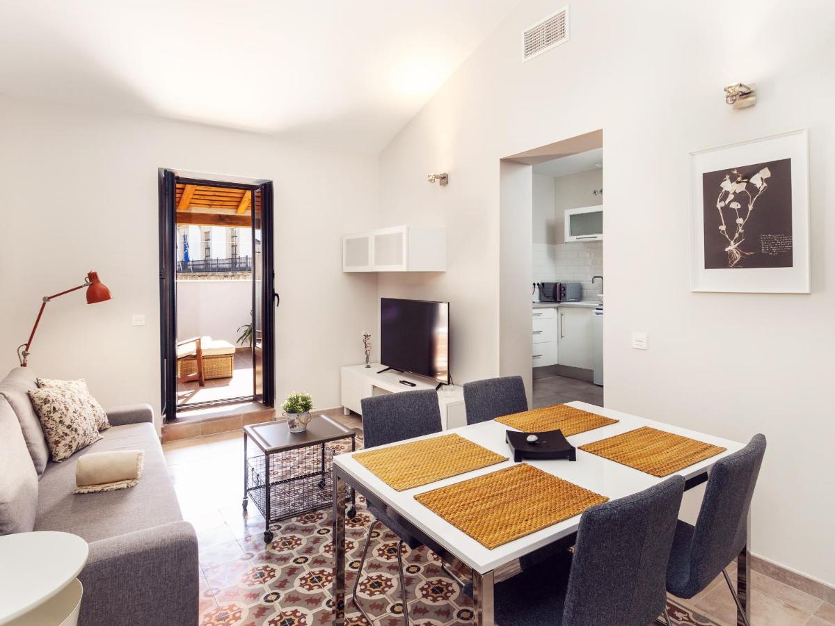 Apartamentos Plaza Mayor 35 Caces Exteriér fotografie