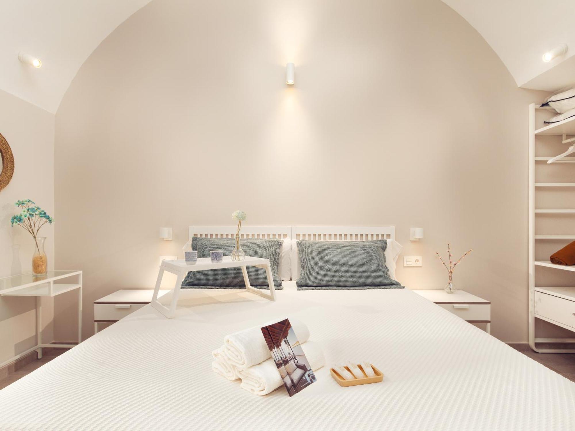 Apartamentos Plaza Mayor 35 Caces Pokoj fotografie